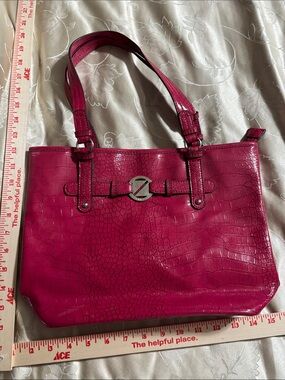 Nine & Co. Croc-Embossed Fuchsia Tote with Silver Z Emblem